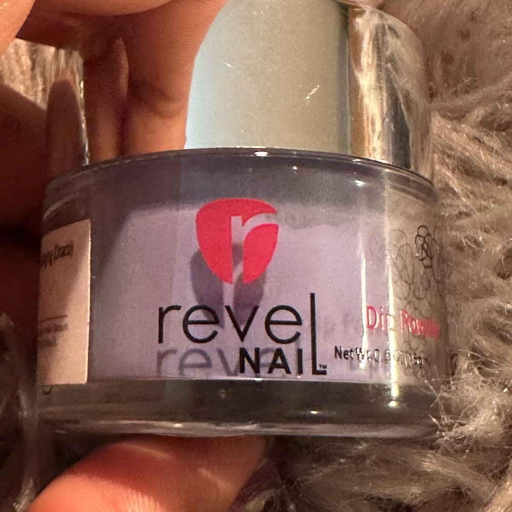 Revel Nail Color Changing Dip Powder Shade Draco Size 0.5os
